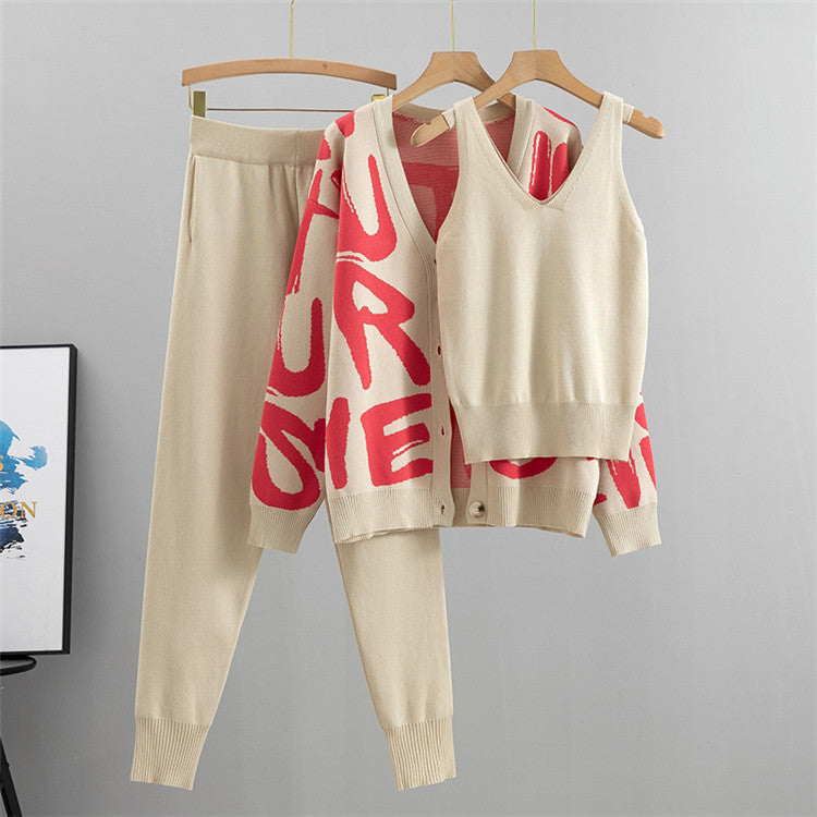Gracefully Styled Trousers for Any Occasion