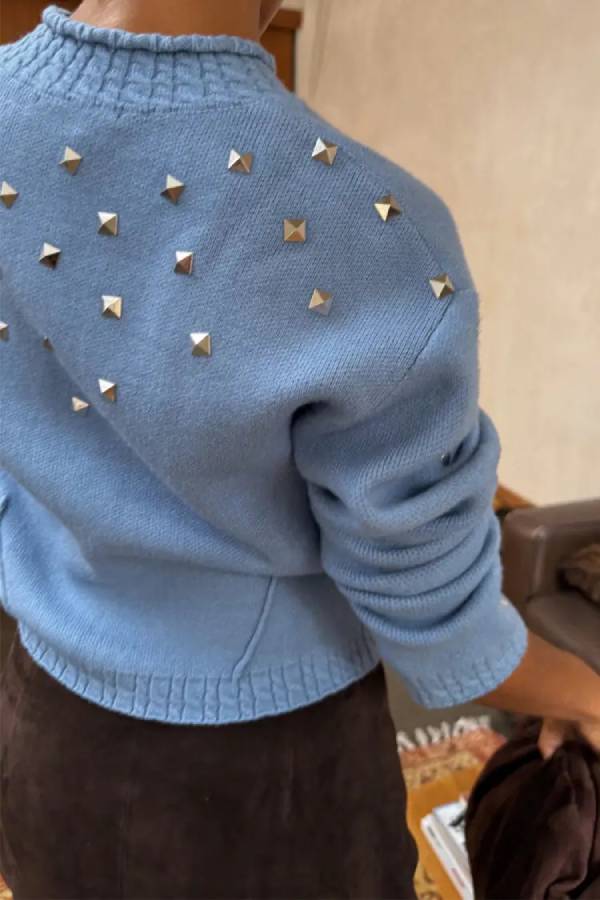 Classic Vintage Cardigan with a Flattering Fit
