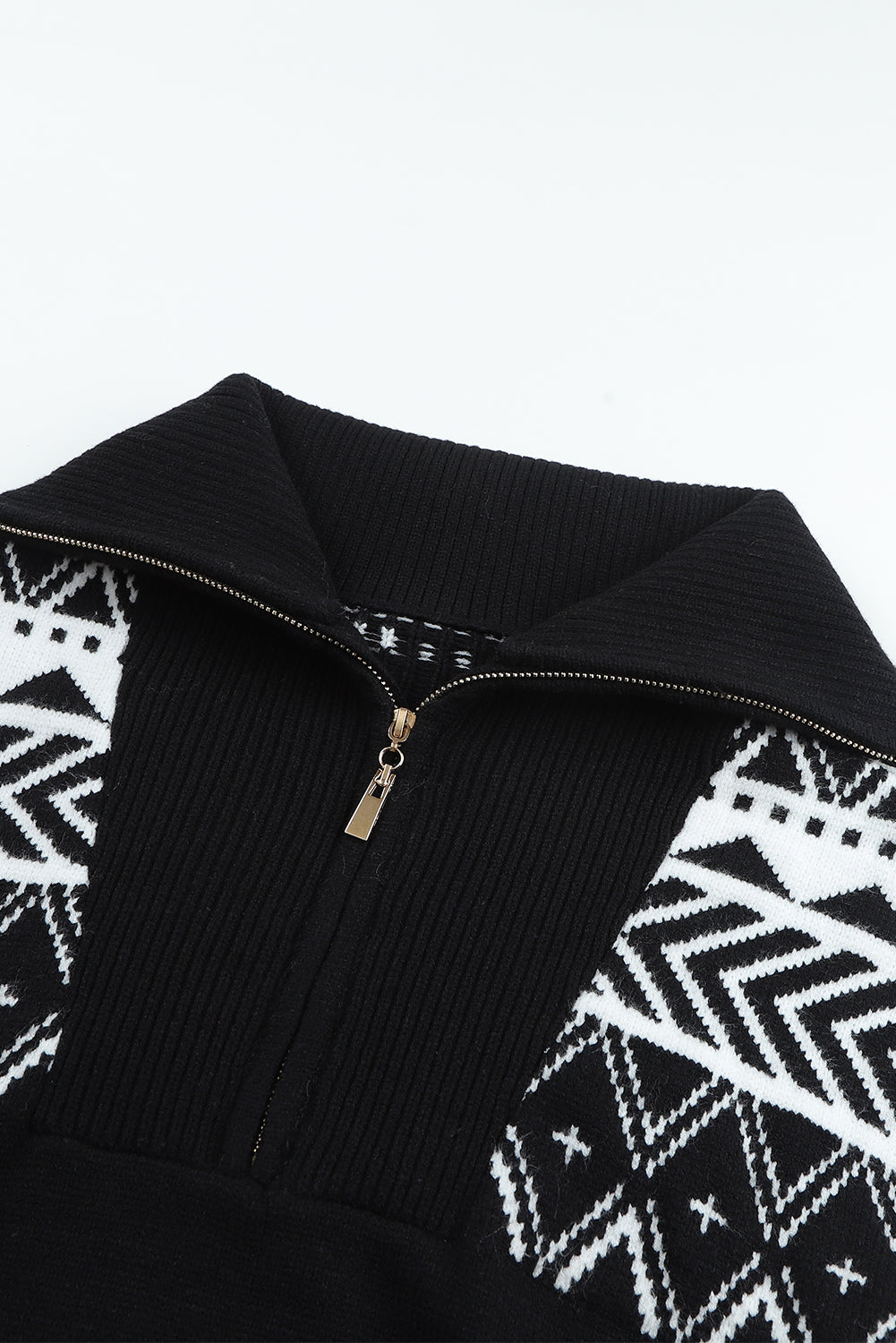 Effortlessly Elegant Garment with a Timeless Design