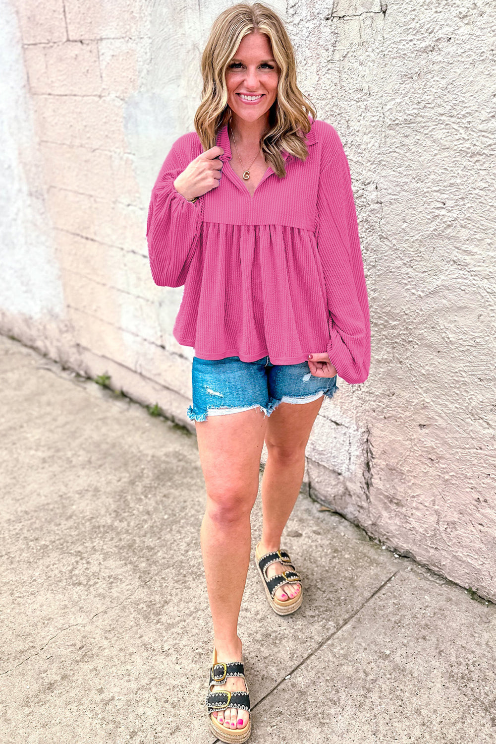 Effortlessly Elegant Blouse with a Timeless Design