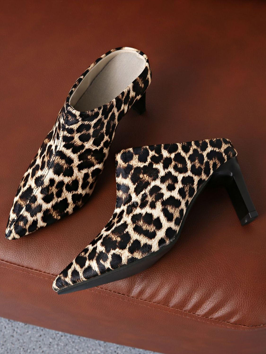Vintage Inspired Orthopedic Pumps