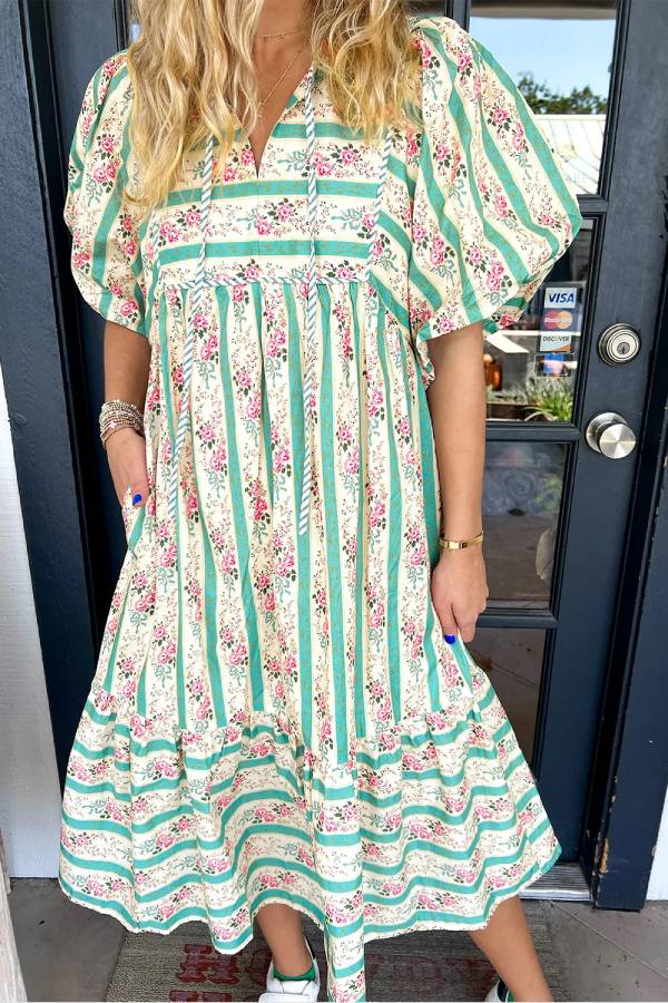 Beautifully Finished Dress in a Timeless Design