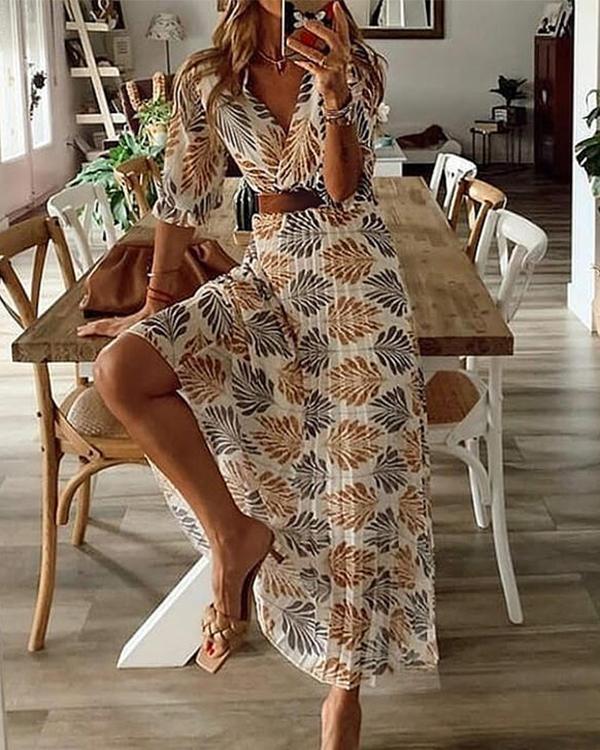 Classic Vintage & Enduringly Stylish Dress