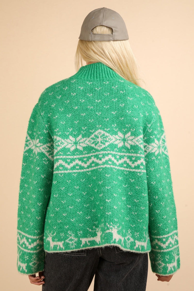 Effortlessly Elegant Sweater with a Timeless Design