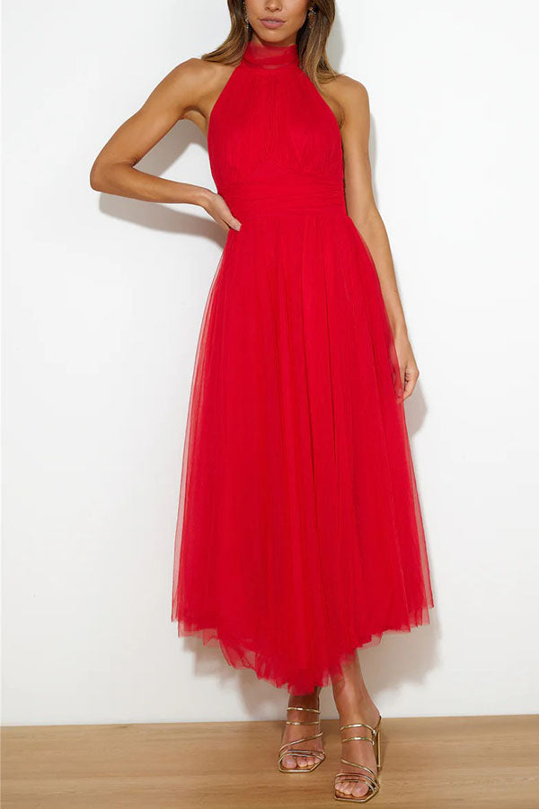 Sophisticated Dress with a Clean Classic Look