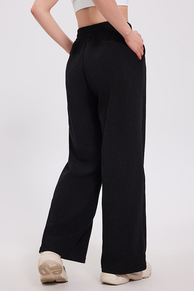 Sophisticated Trousers with a Clean Classic Look