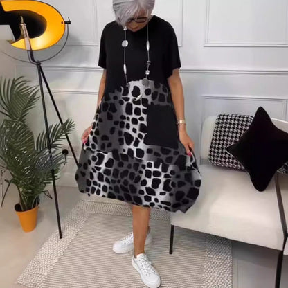 Classic Vintage & Enduringly Stylish Dress