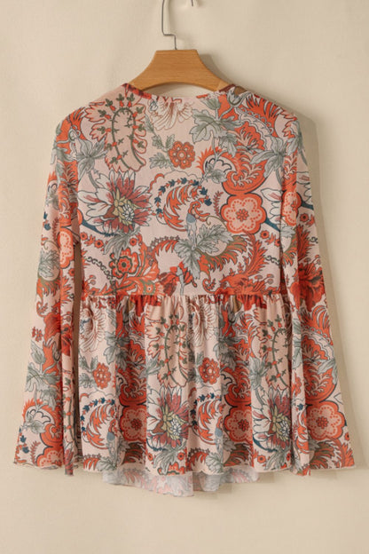 Classic Vintage Blouse with a Flattering Fit