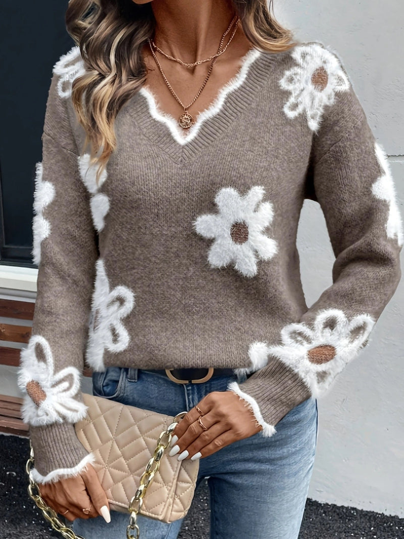 Well Tailored Sweater with a Graceful Silhouette