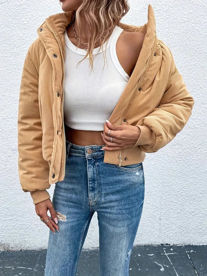 Well Tailored Jacket with a Graceful Silhouette