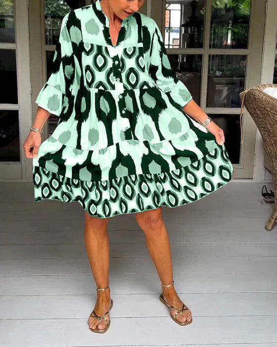 Well Tailored Dress with a Graceful Silhouette