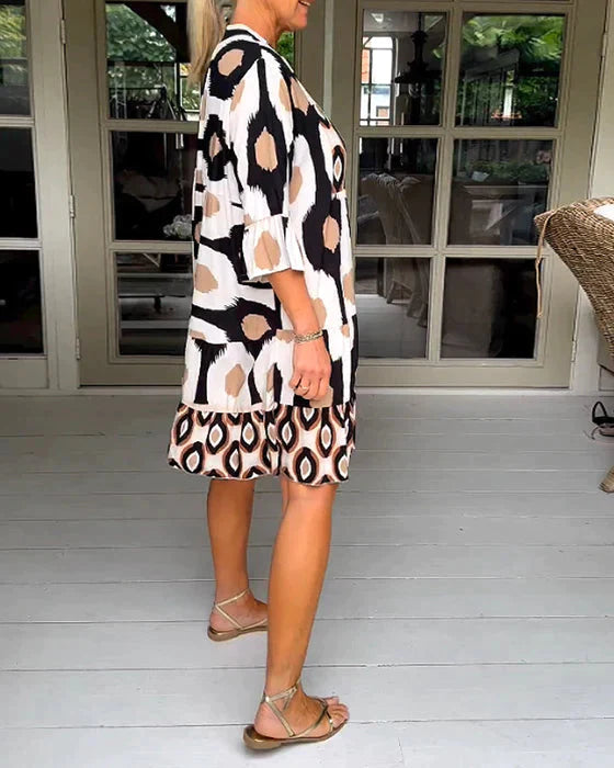 Well Tailored Dress with a Graceful Silhouette