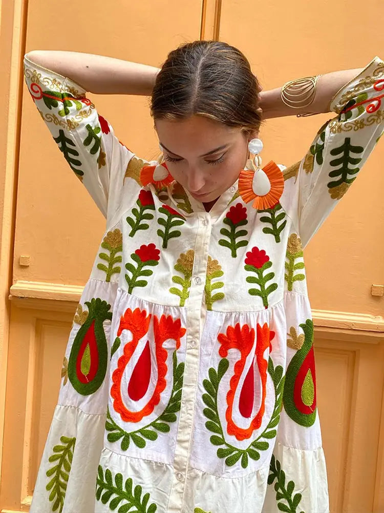 Gracefully Styled Dress for Any Occasion