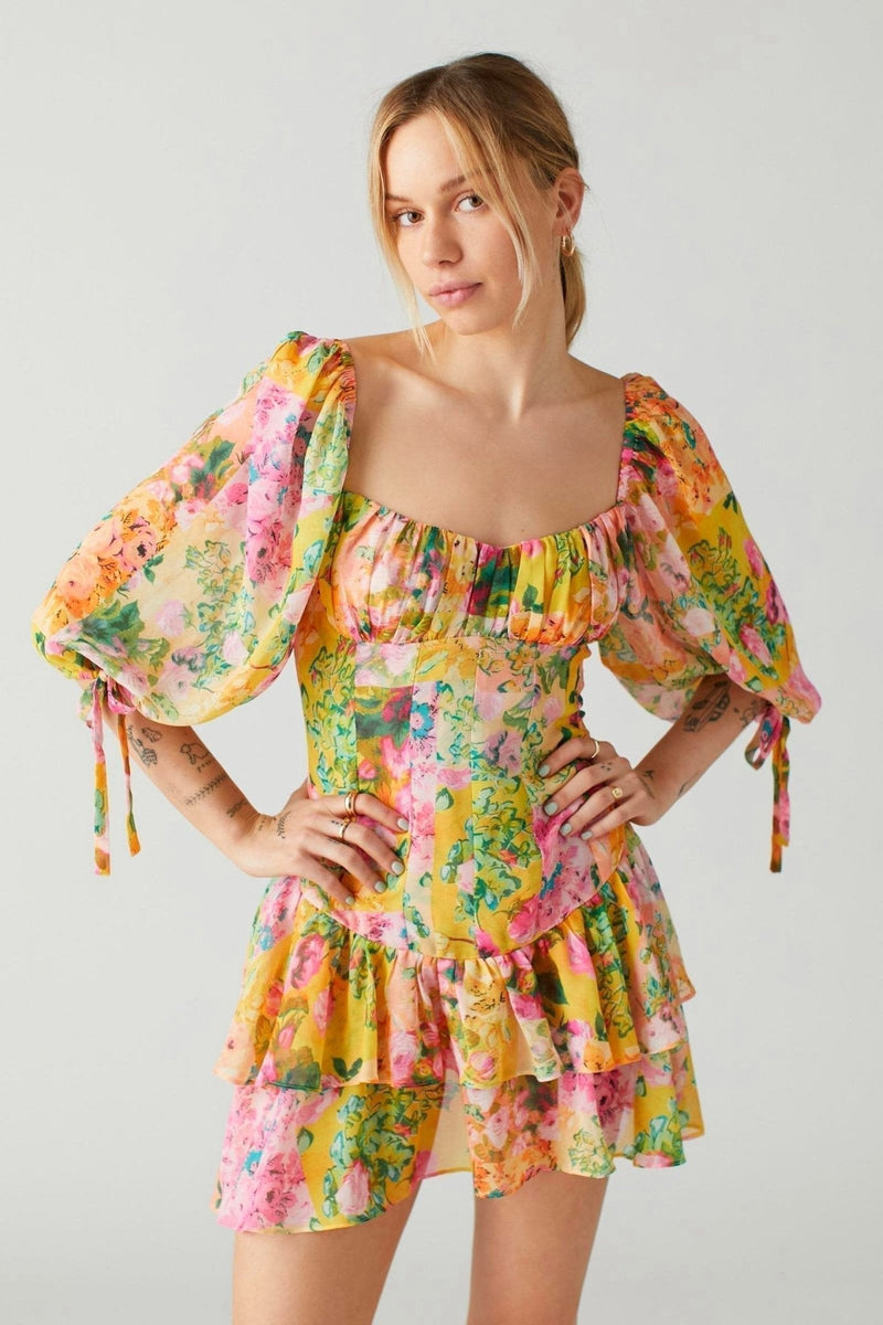 Well Tailored Dress with a Graceful Silhouette