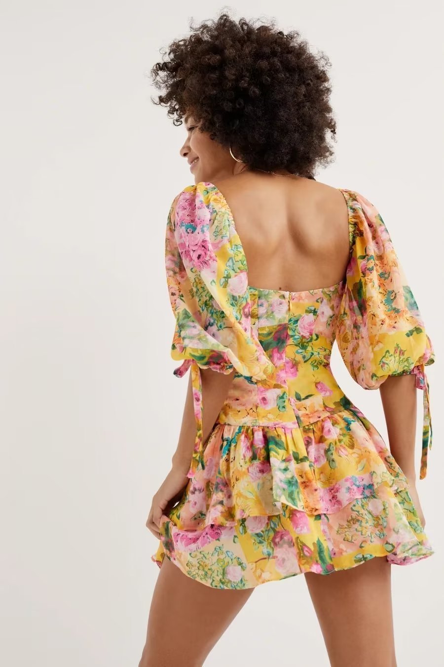 Well Tailored Dress with a Graceful Silhouette