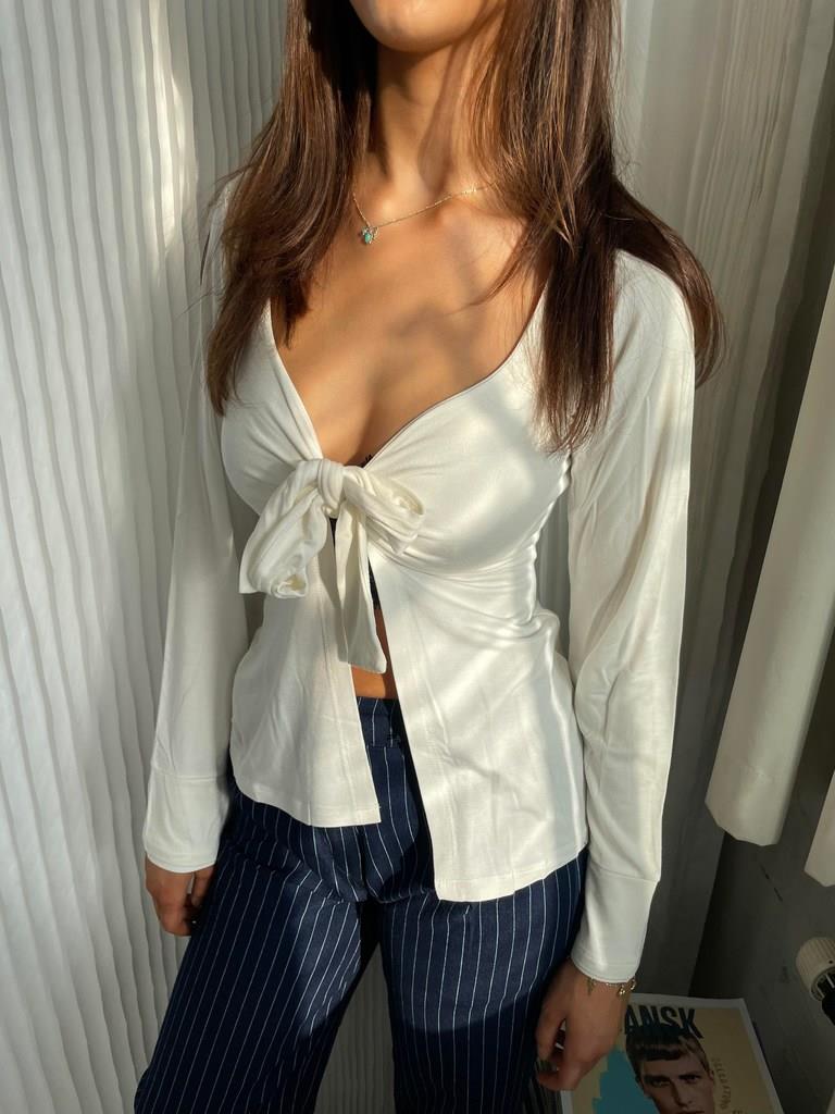 Classic Vintage Top with a Flattering Fit