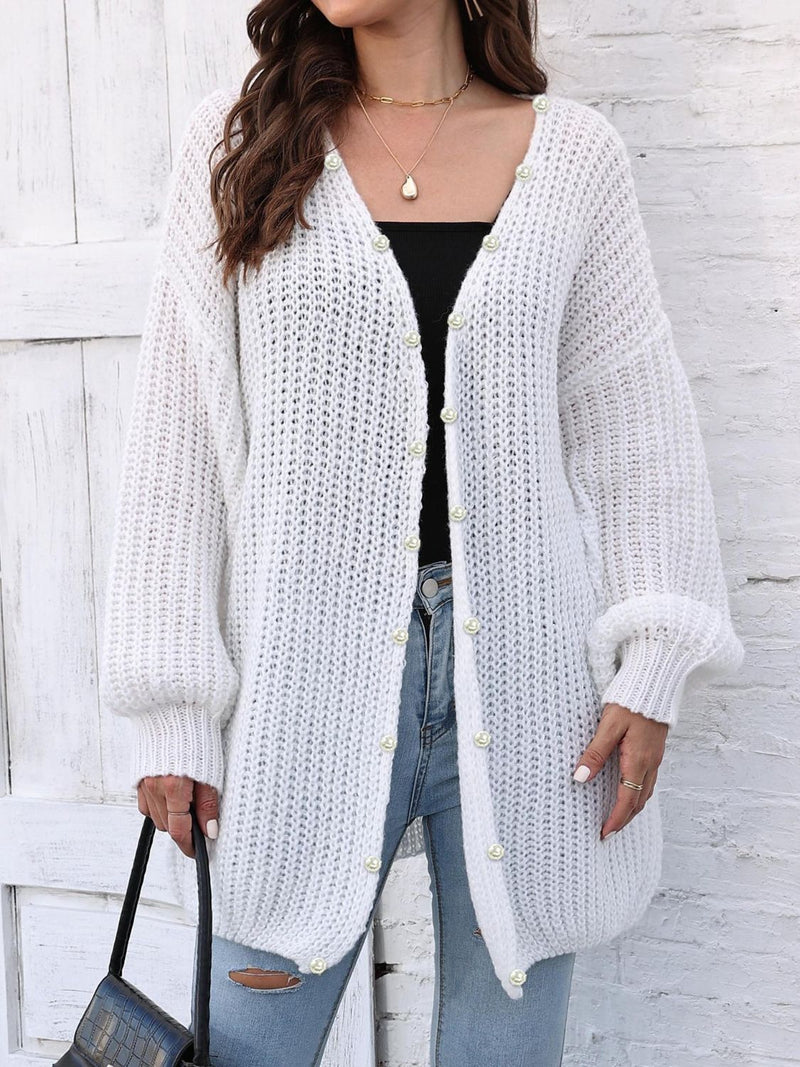 Effortlessly Elegant Cardigan with a Timeless Design