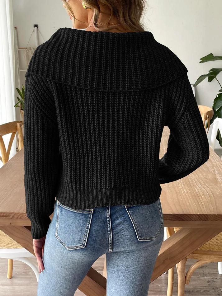 Well Tailored Sweater with a Graceful Silhouette