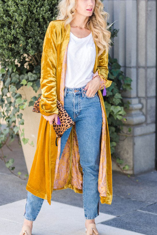 Well Tailored Cardigan with a Graceful Silhouette