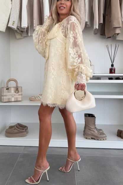 Beautifully Finished Dress in a Timeless Design