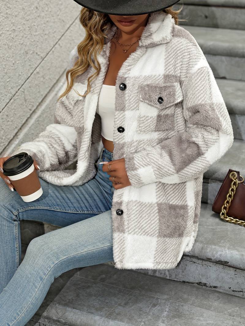 Effortlessly Elegant Jacket with a Timeless Design