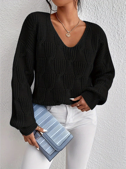 Well Tailored Sweater with a Graceful Silhouette