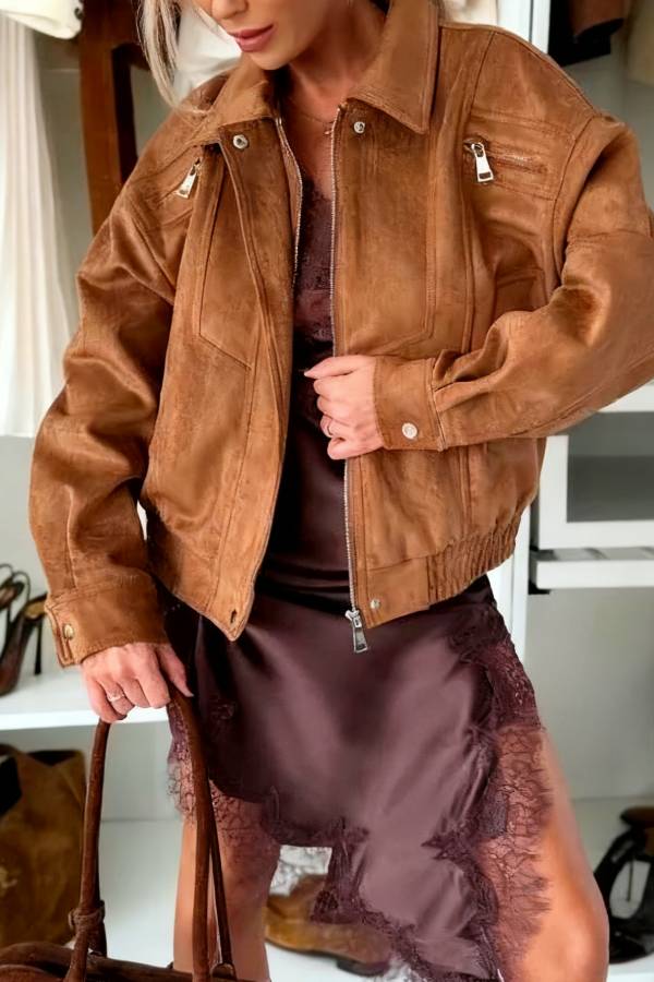 Effortlessly Elegant Jacket with a Timeless Design