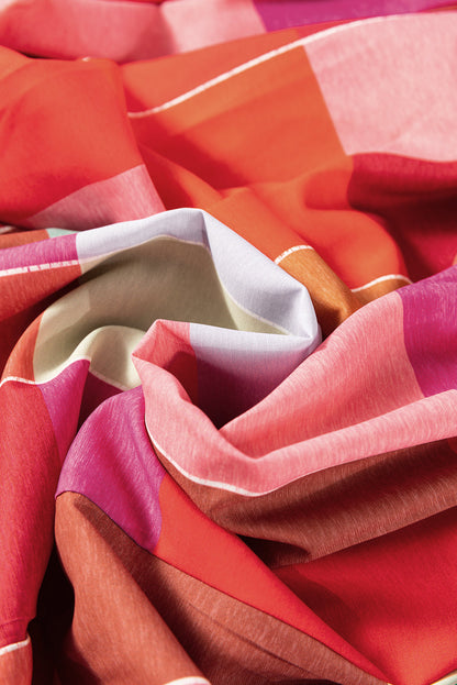 Effortlessly Elegant Garment with a Timeless Design