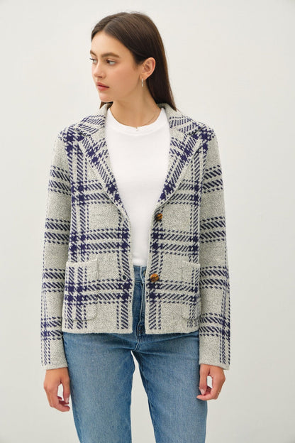 Beautifully Finished Pullover in a Timeless Design