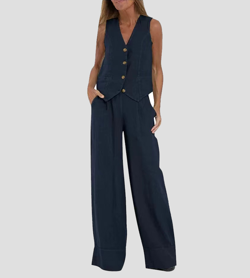 Elegantly Styled Trousers for Everyday Wear