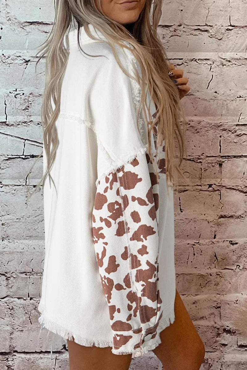 Gracefully Styled Jacket for Any Occasion
