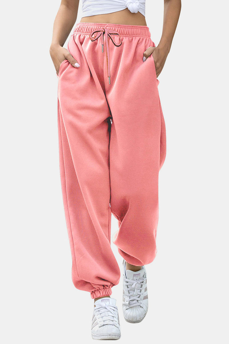 Effortlessly Elegant Pants with a Timeless Design