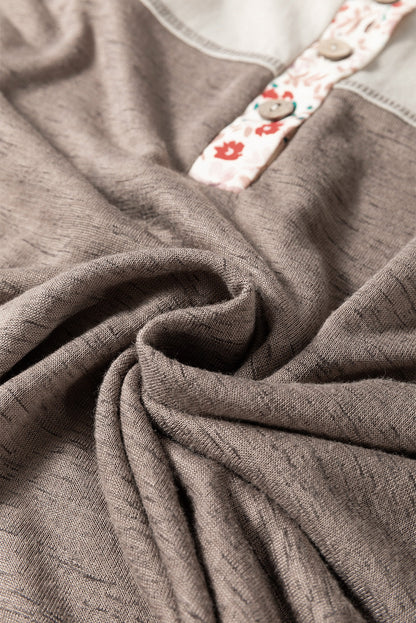 Effortlessly Elegant T-Shirt with a Timeless Design