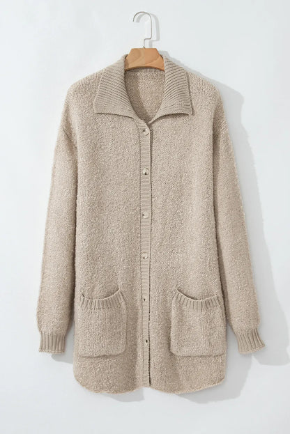Well Tailored Cardigan with a Graceful Silhouette
