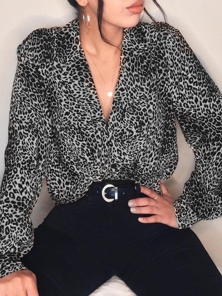 Beautifully Crafted Blouse in a Classic Style