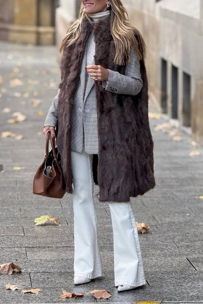 Gracefully Styled Garment for Any Occasion