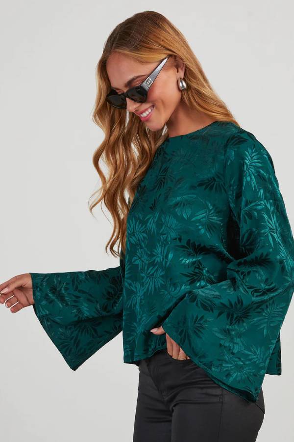 Classic Vintage & Enduringly Stylish Top