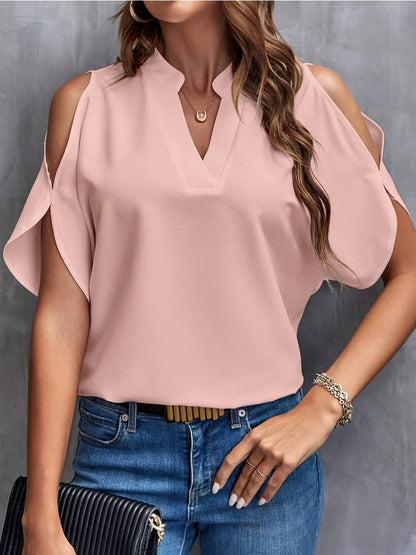 Well Tailored Top with a Graceful Silhouette