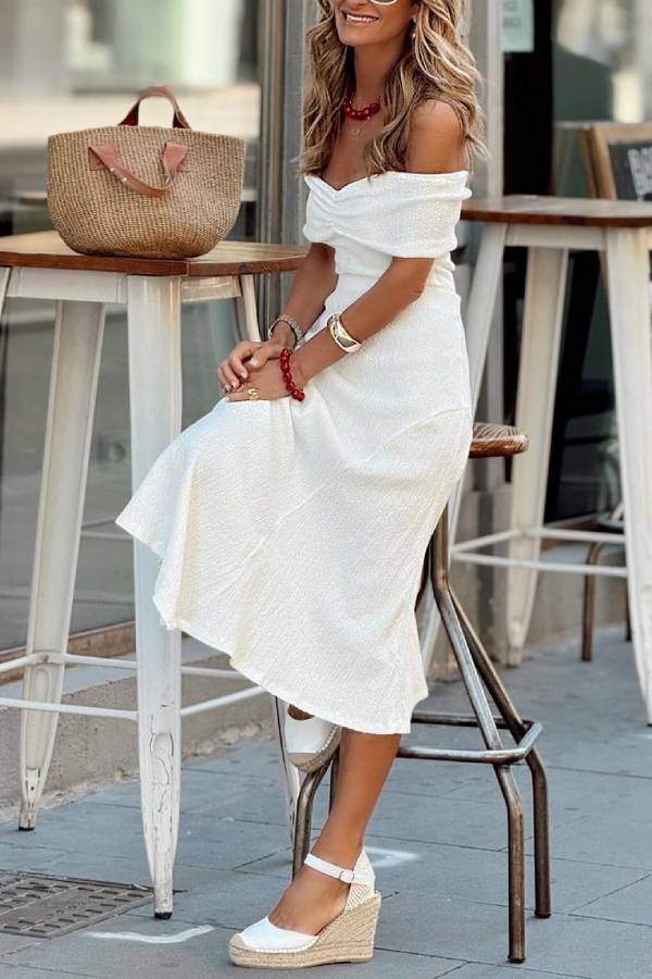 Classic Vintage & Enduringly Stylish Dress