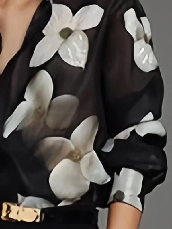 Beautifully Crafted Blouse in a Classic Style