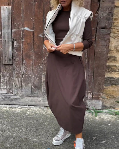 Sophisticated Dress with a Clean Classic Look
