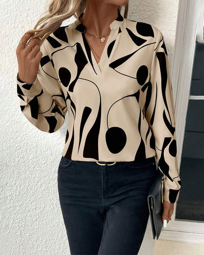 Classic Vintage Blouse with a Flattering Fit