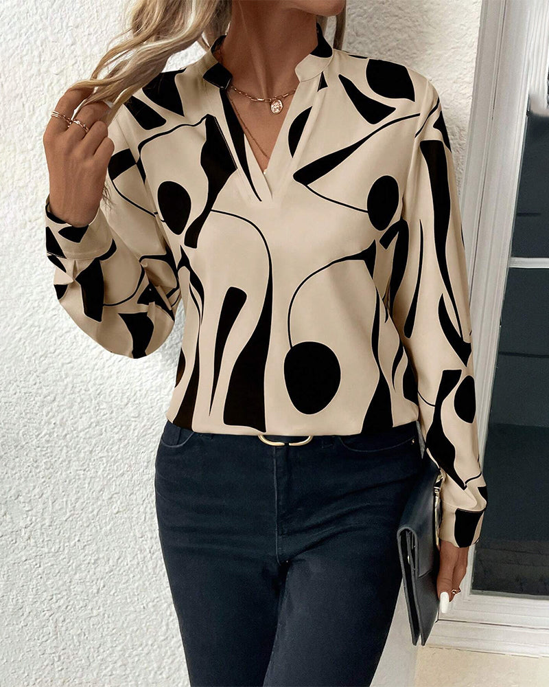 Classic Vintage Blouse with a Flattering Fit