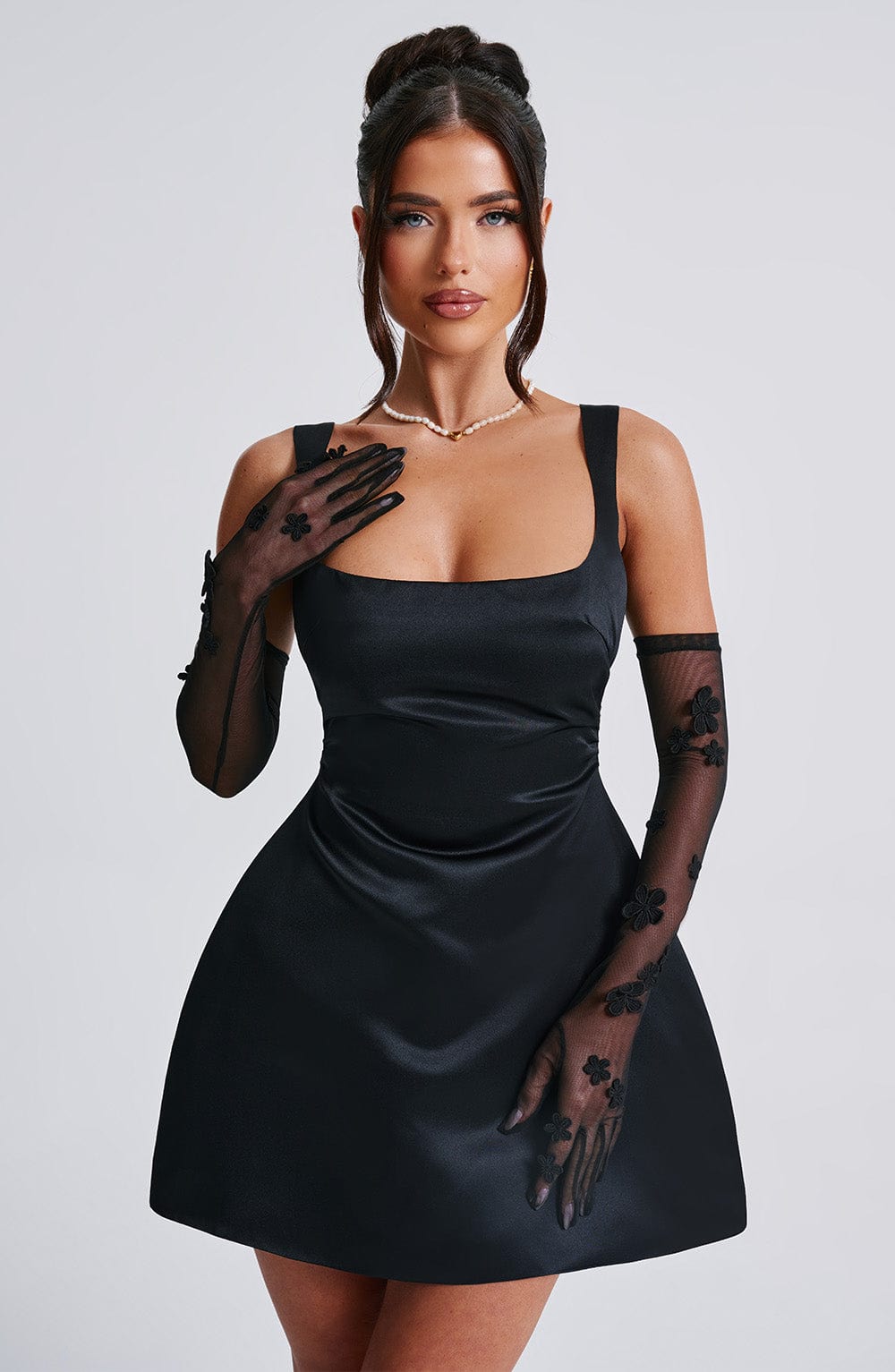 Well Tailored Garment with a Graceful Silhouette