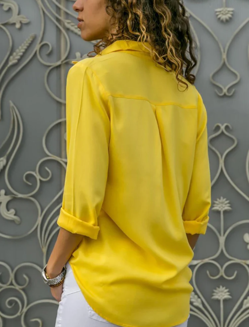 Classic Vintage Blouse with a Flattering Fit