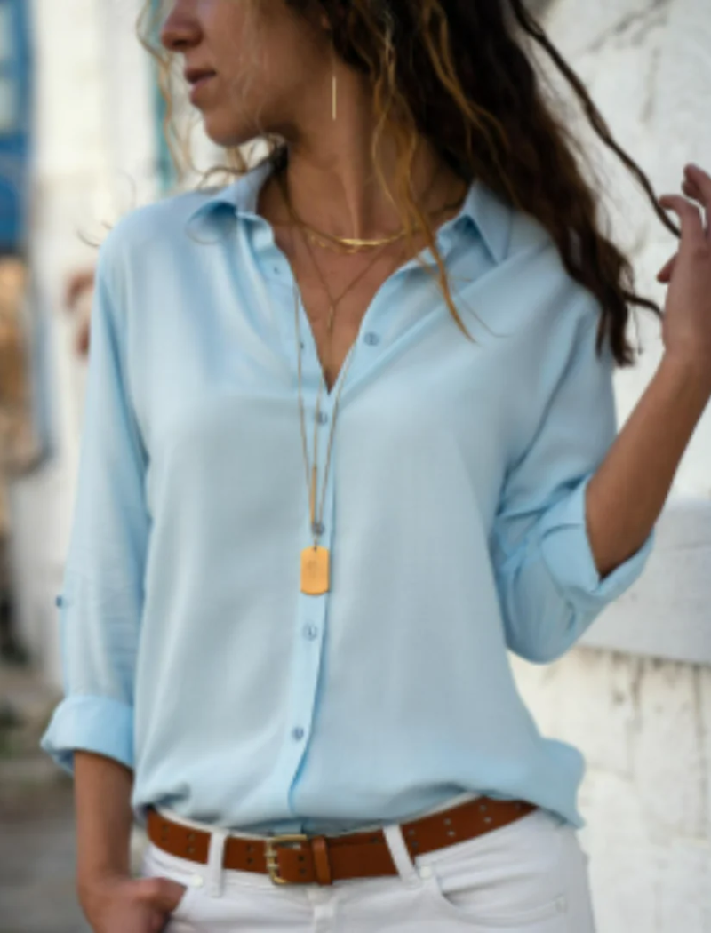 Classic Vintage Blouse with a Flattering Fit