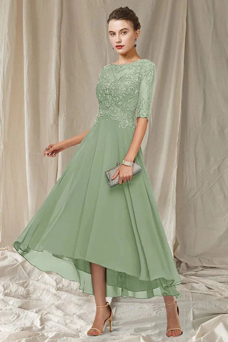 Well Tailored Dress with a Graceful Silhouette