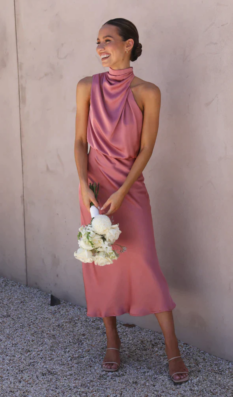Beautifully Crafted Dress in a Classic Style