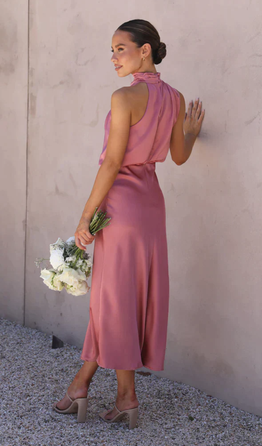 Beautifully Crafted Dress in a Classic Style