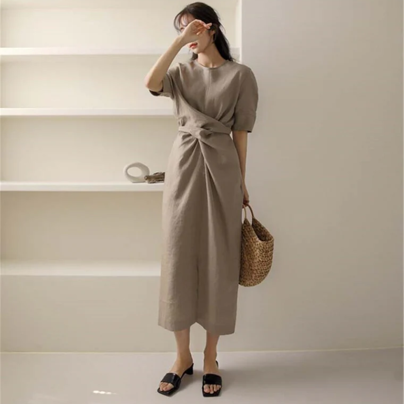 Sophisticated Dress with a Clean Classic Look